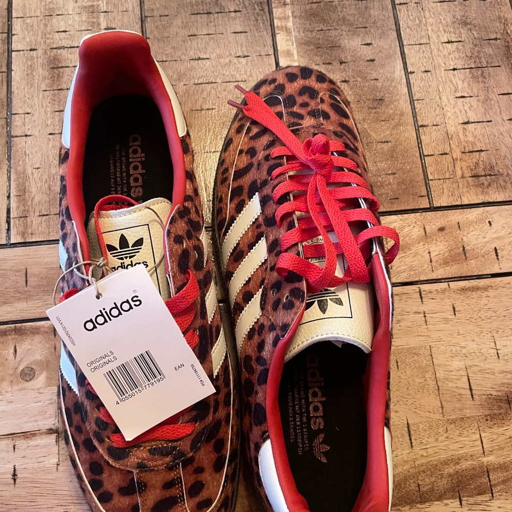 Adidas OG leopard sambas sneakers sold out womens size 10 see notes
